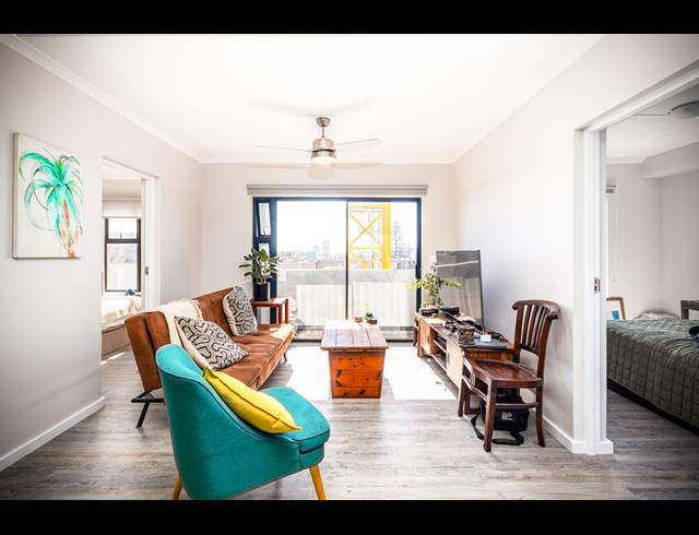 1 BEDROOM APARTMENT FOR SALE IN TABLE VIEW
